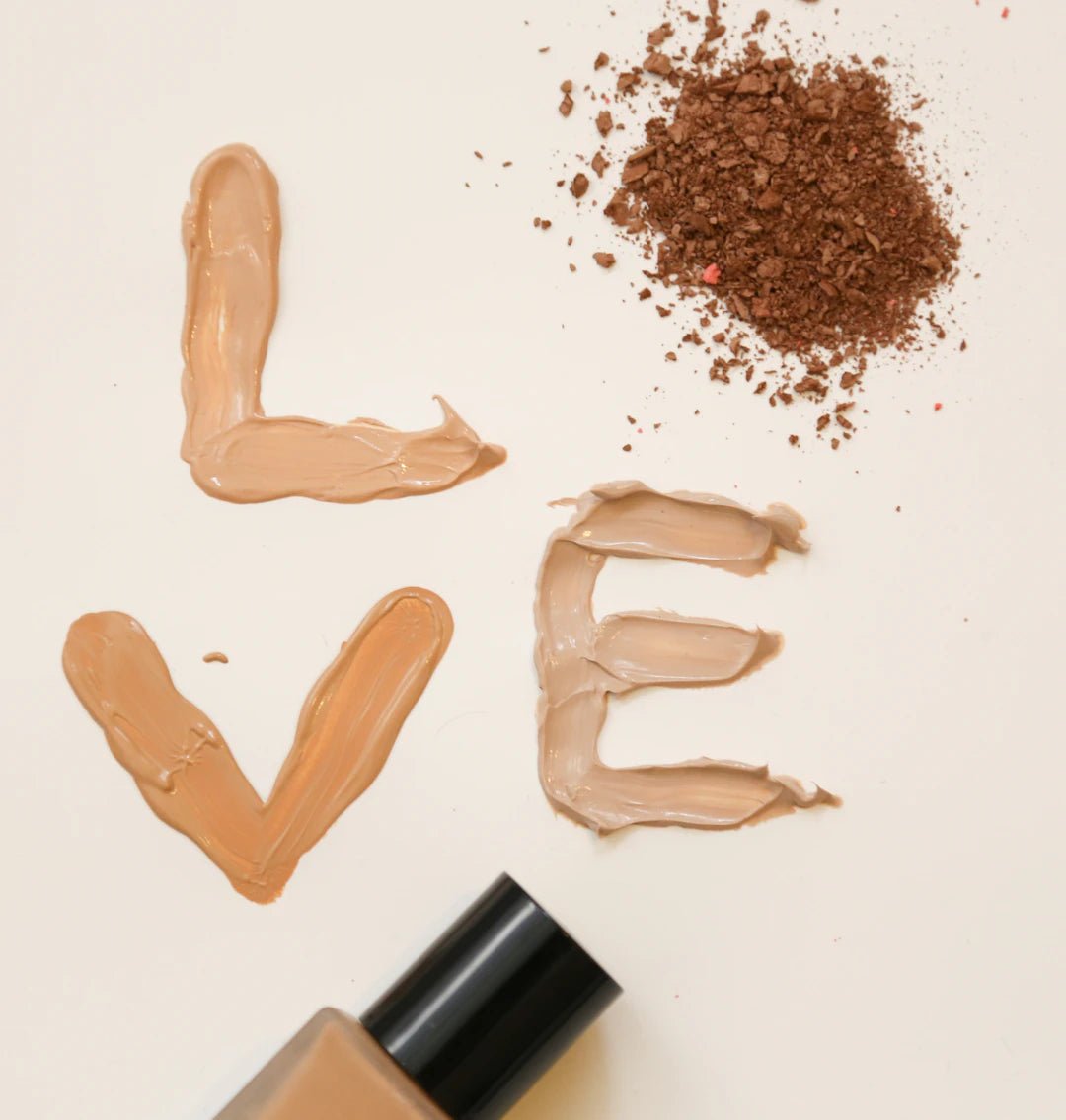 Choisir un Fond de Teint Adaptatif pour Peaux Matures - Hailey Beauty