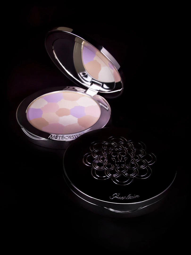 Découvrez les Avantages du Fond de Teint Adaptable High-Tech - Hailey Beauty