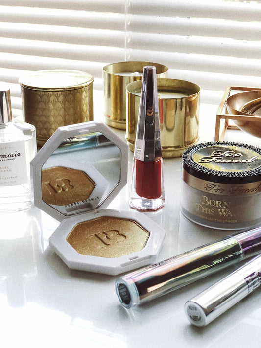 Le Fond de Teint Adaptable : Éclat pour Chaque Occasion - Hailey Beauty