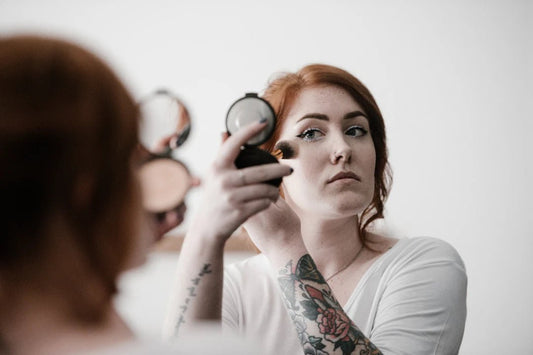 Les secrets d'un teint parfait grâce à un fond de teint adaptable - Hailey Beauty